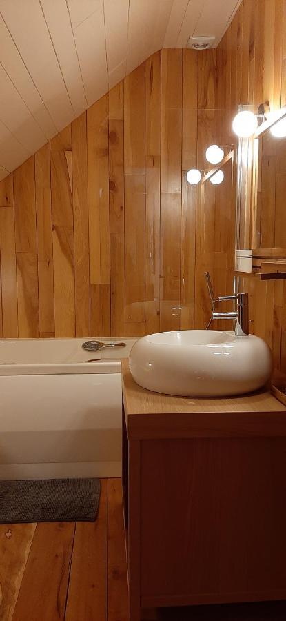 Au Pied Du Pont Bed & Breakfast Chateauneuf-du-Faou Luaran gambar